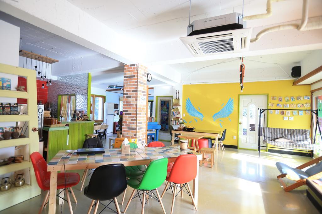 Gdygla Guesthouse Jeju Phòng bức ảnh